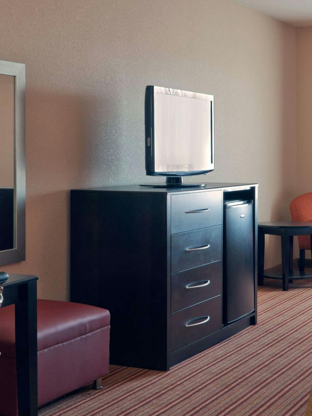 Hotel Holiday Inn Express Hotel & Suites Winona North photo 2