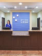Hotel Holiday Inn Express Hotel & Suites Wolfforth photo 4