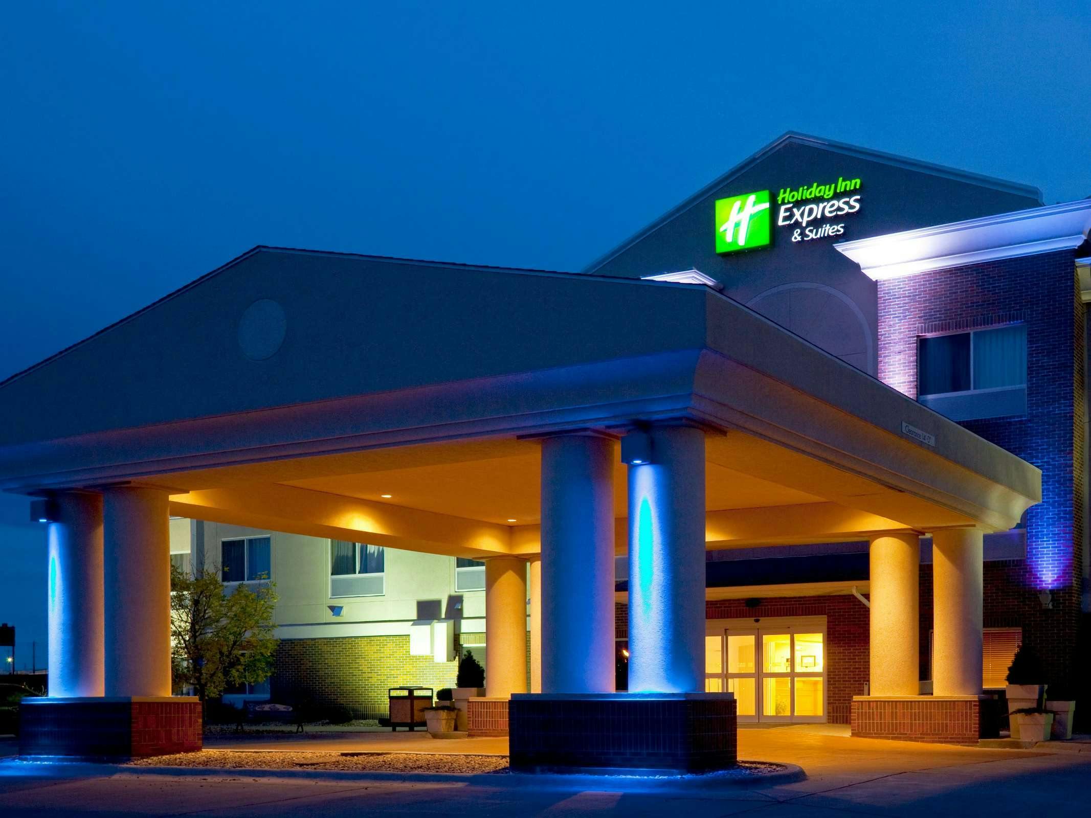 Holiday Inn Express Hotel & Suites Yankton, Yankton HotelTonight