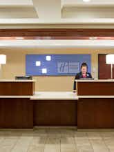 Hotel Holiday Inn Express Hotel & Suites Woodbury photo 3