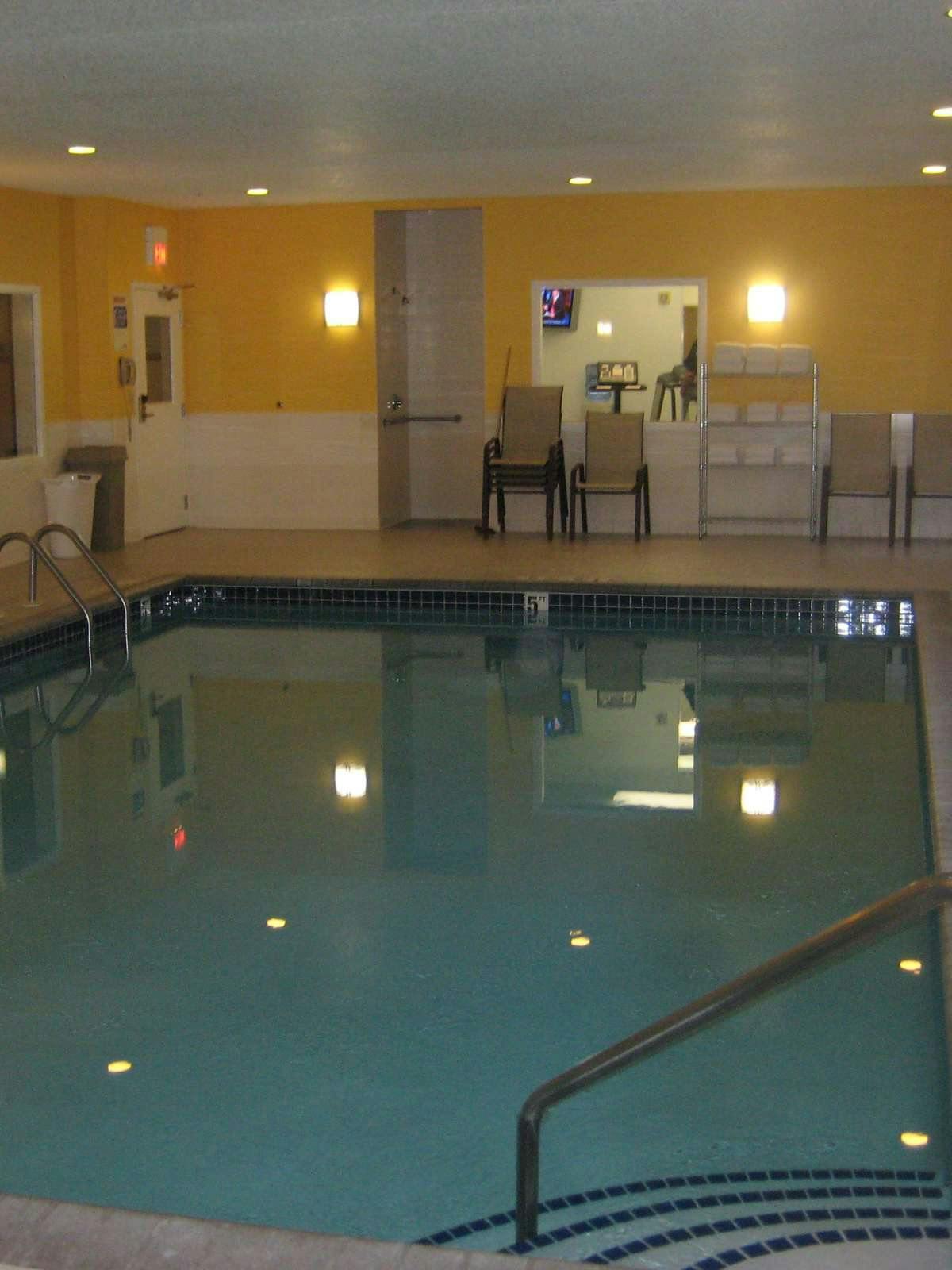 Hotel Holiday Inn Express Hotel & Suites Woodbury photo 5