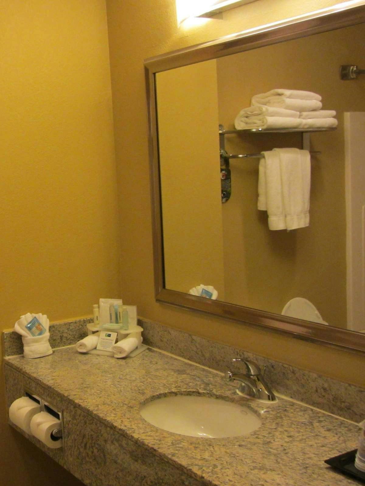 Hotel Holiday Inn Express Houston Downtown Convention Center photo 2
