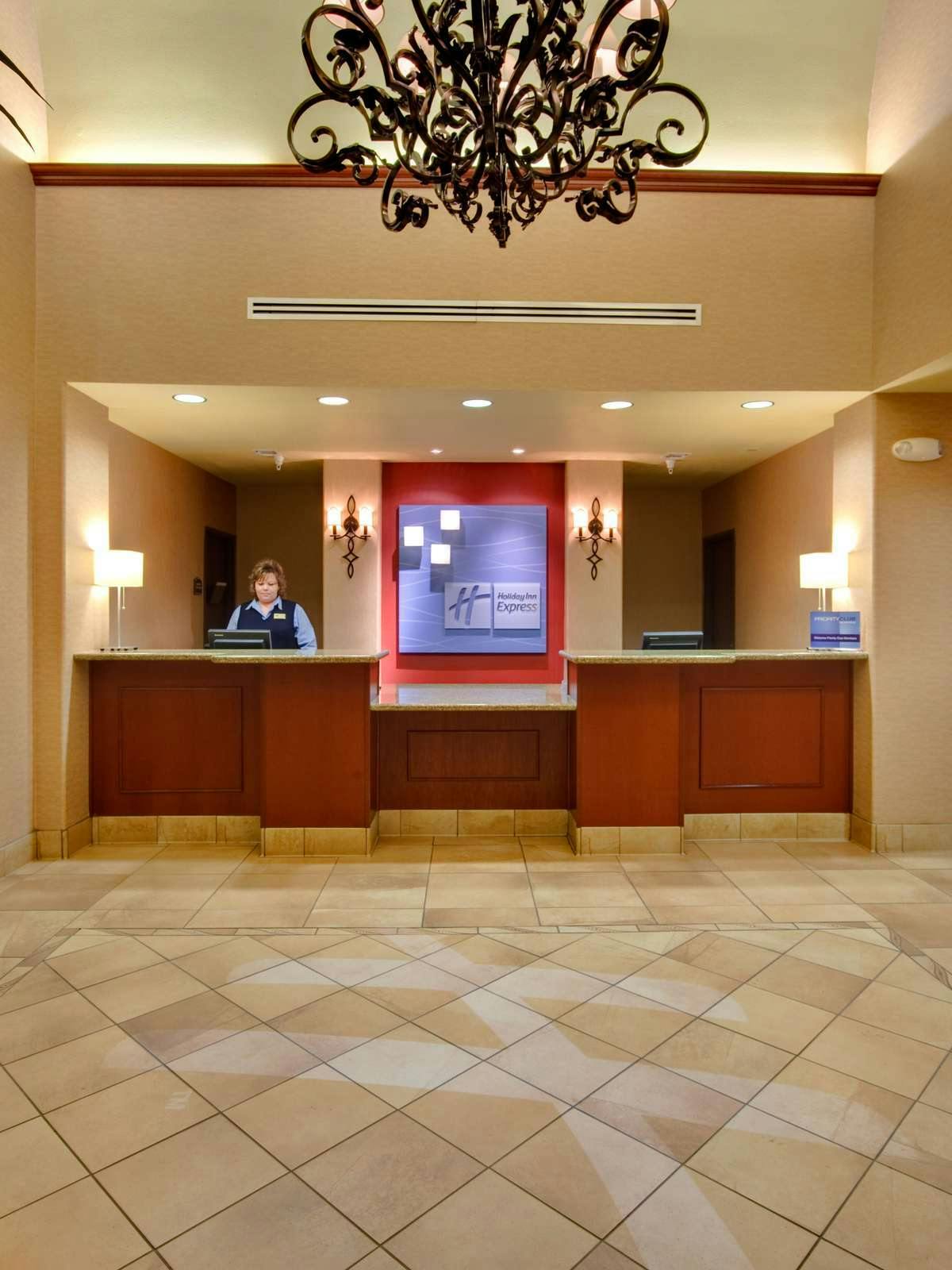 Hotel Holiday Inn Express Hotel & Suites Yuma photo 5