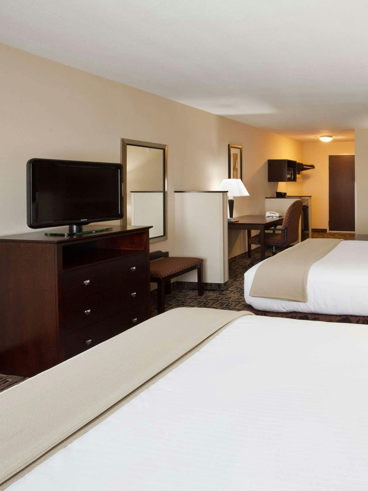 Hotel Holiday Inn Express Hotel & Suites Zanesville photo 2