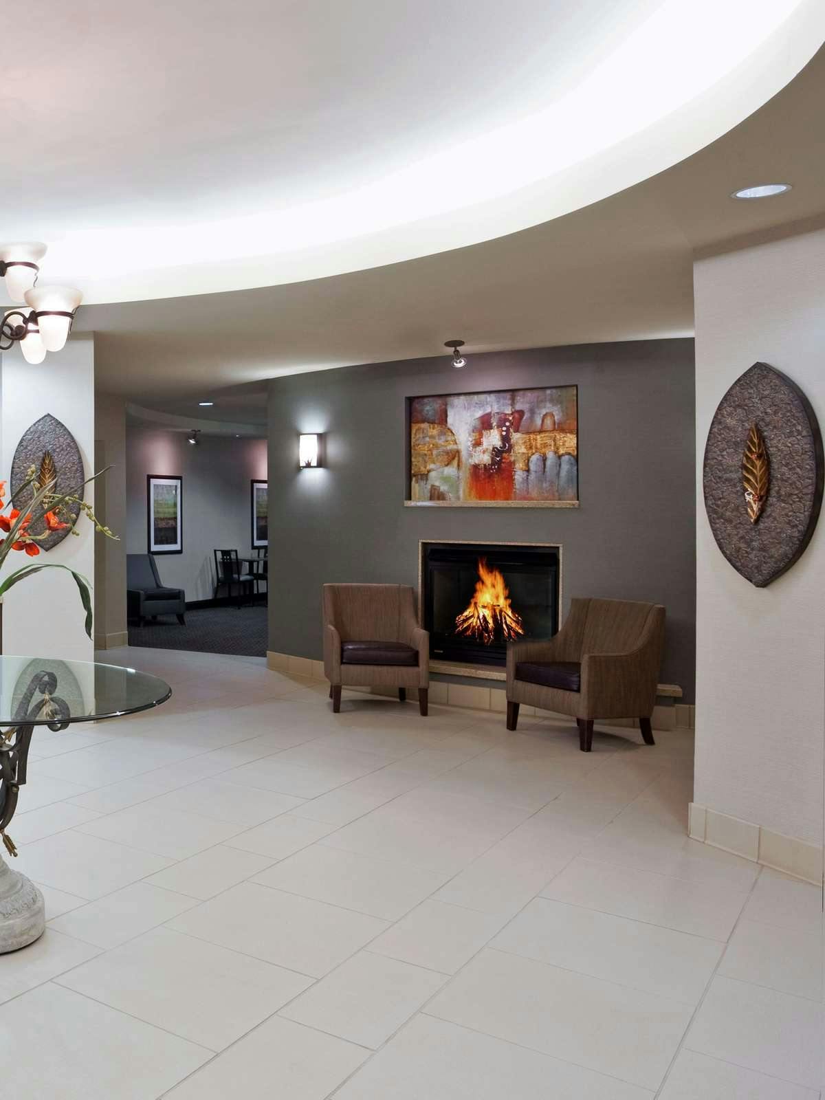 Hotel Holiday Inn Express Hotel & Suites Zanesville photo 3