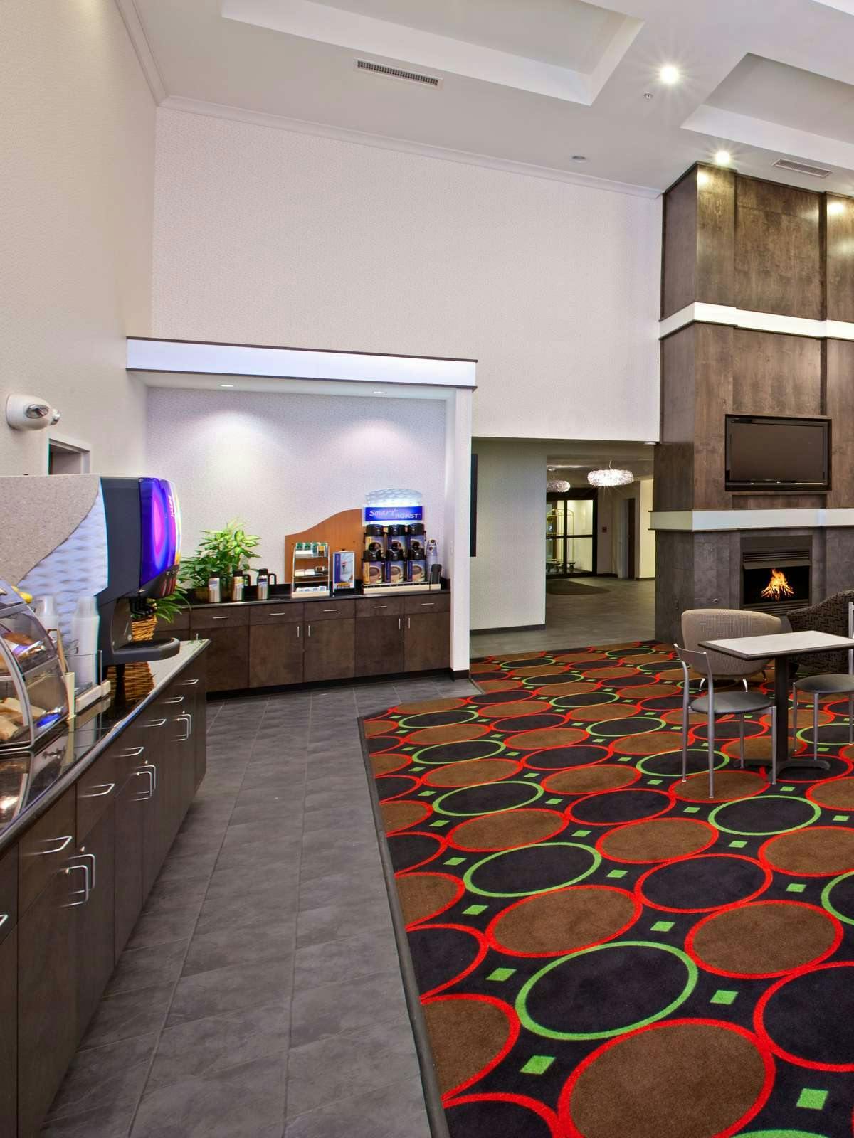 Hotel Holiday Inn Express Indianapolis Southeast photo 5