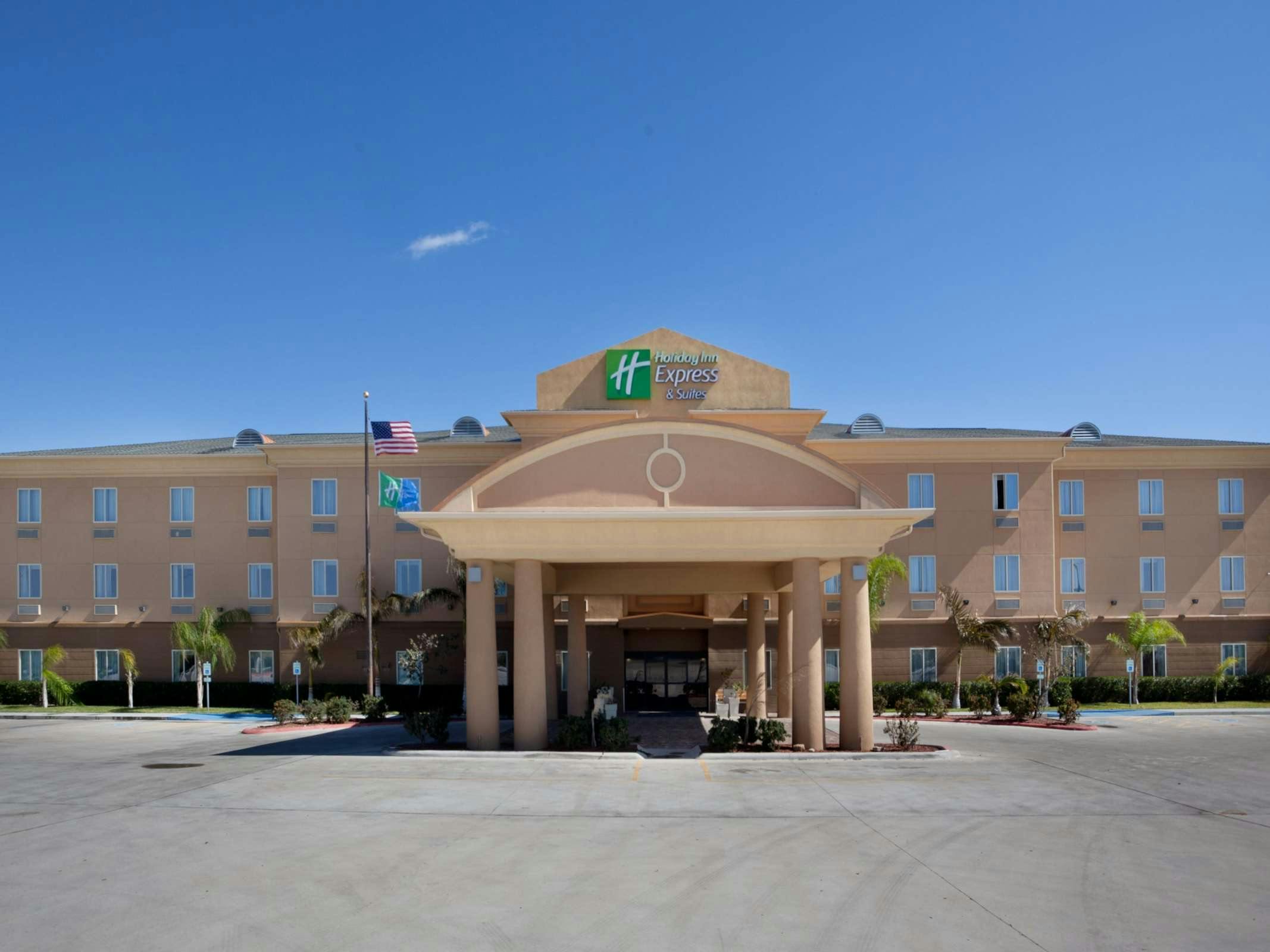 Holiday Inn Express Hotel & Suites Zapata
