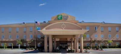 Holiday Inn Express Hotel & Suites Zapata