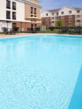 Hotel Holiday Inn Express Indianapolis Airport photo 5