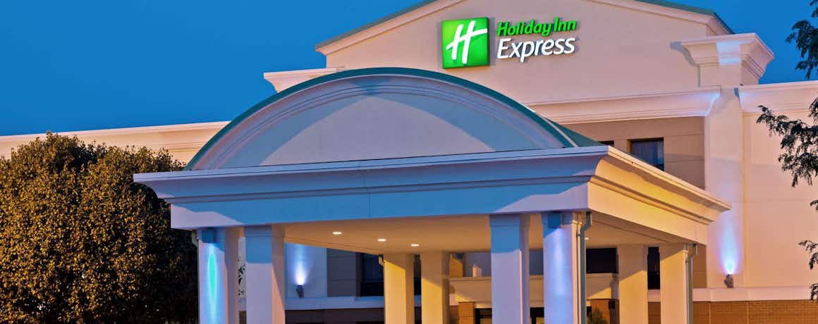 Holiday Inn Express Indianapolis Airport