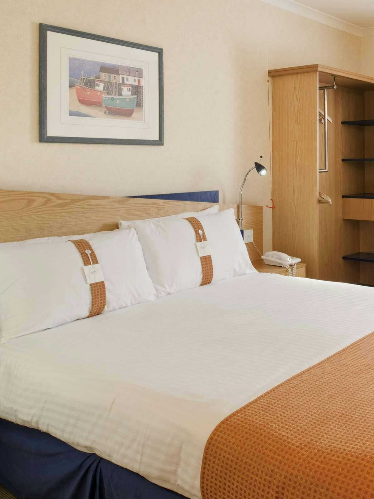 Hotel Holiday Inn Express Inverness photo 1