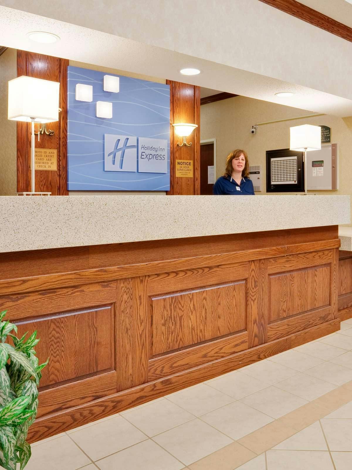 Hotel Holiday Inn Express Irondequoit photo 3