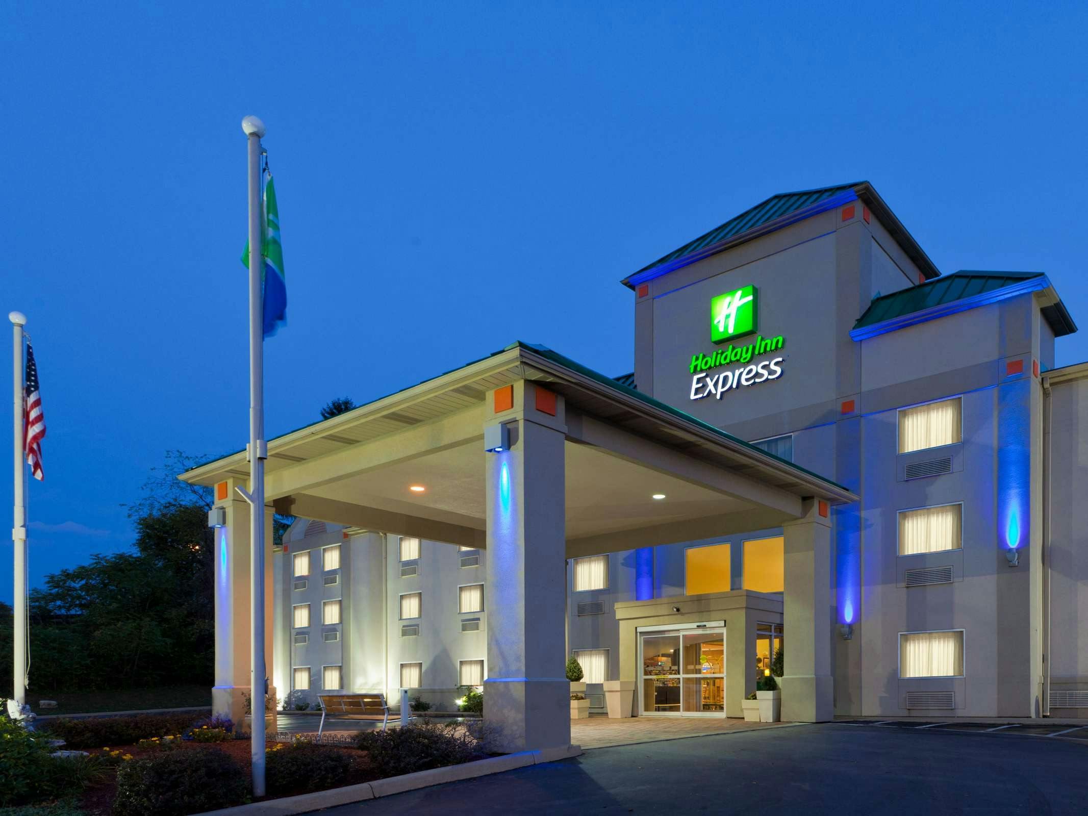 Holiday Inn Express Irwin