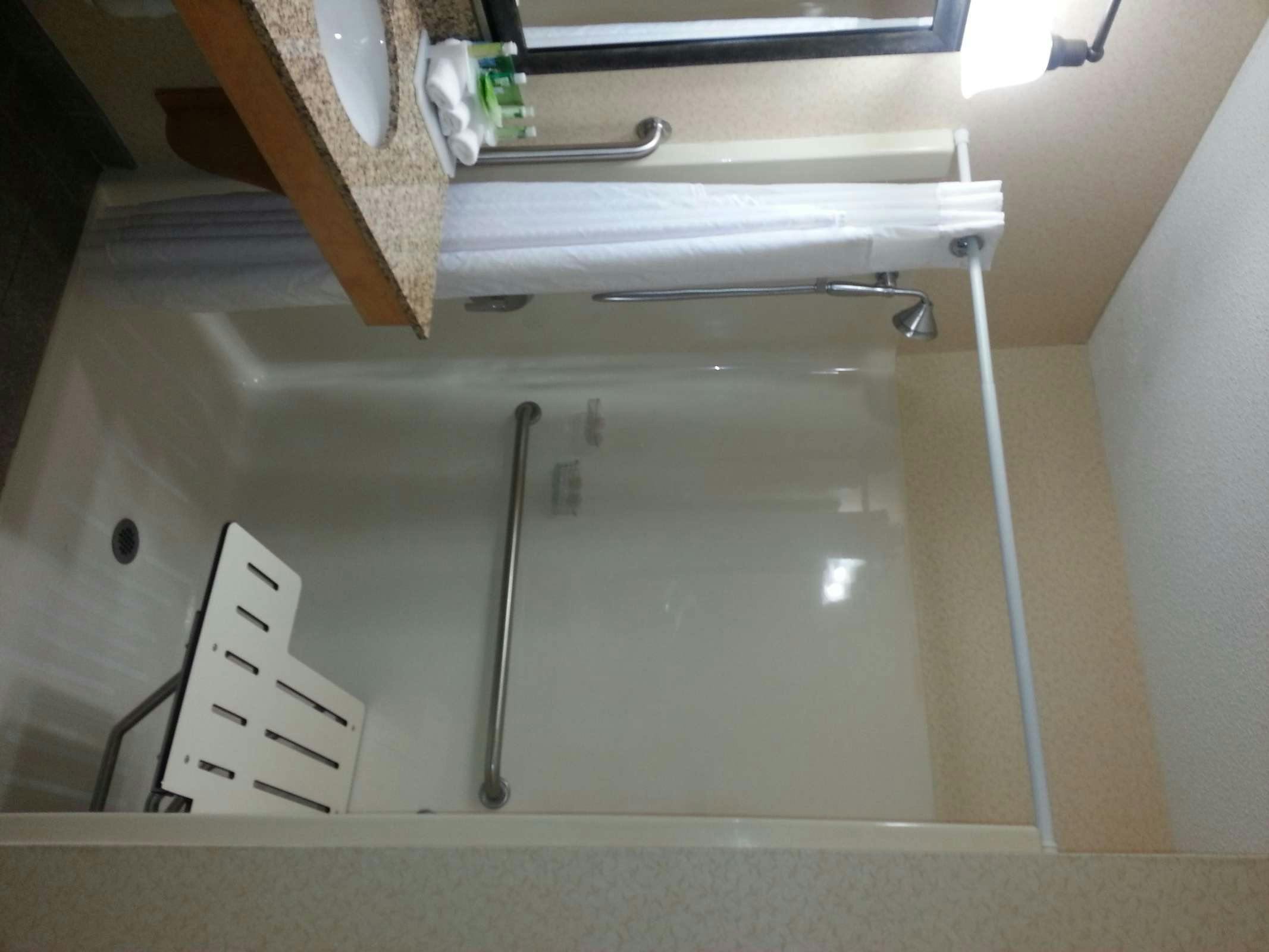 Hotel Holiday Inn Express Irwin photo 2