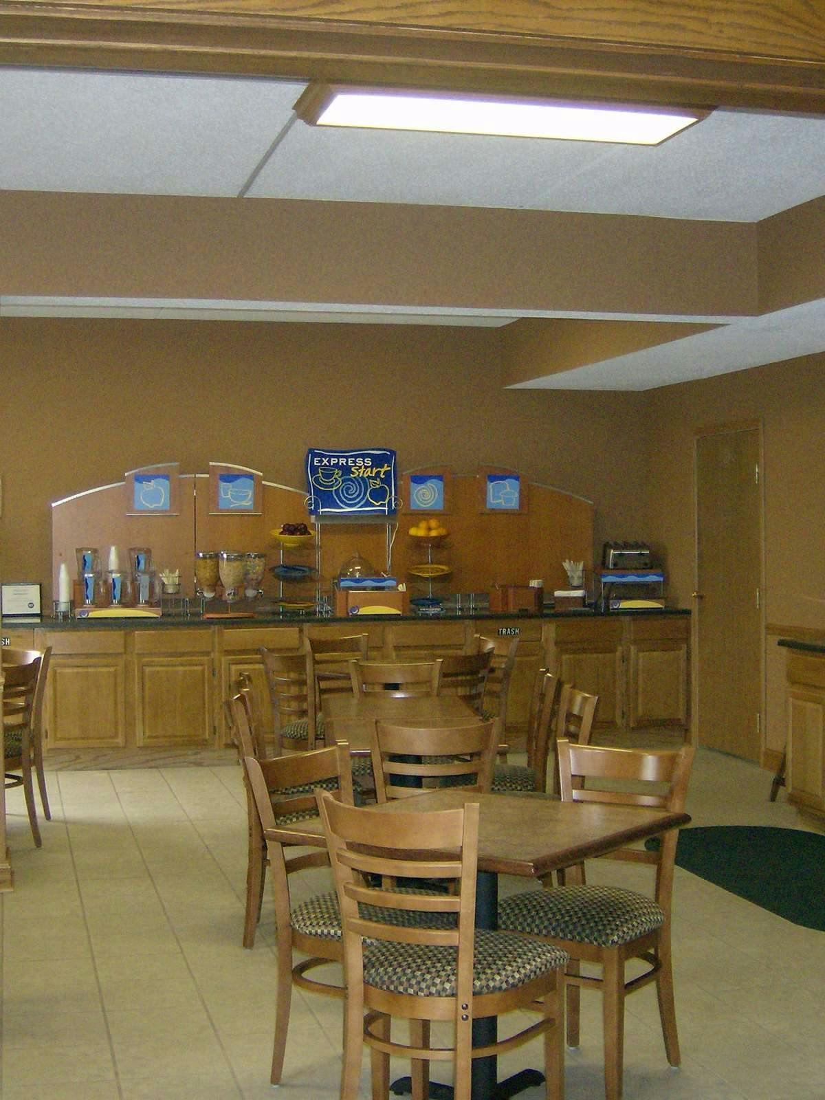 Hotel Holiday Inn Express Irwin photo 5