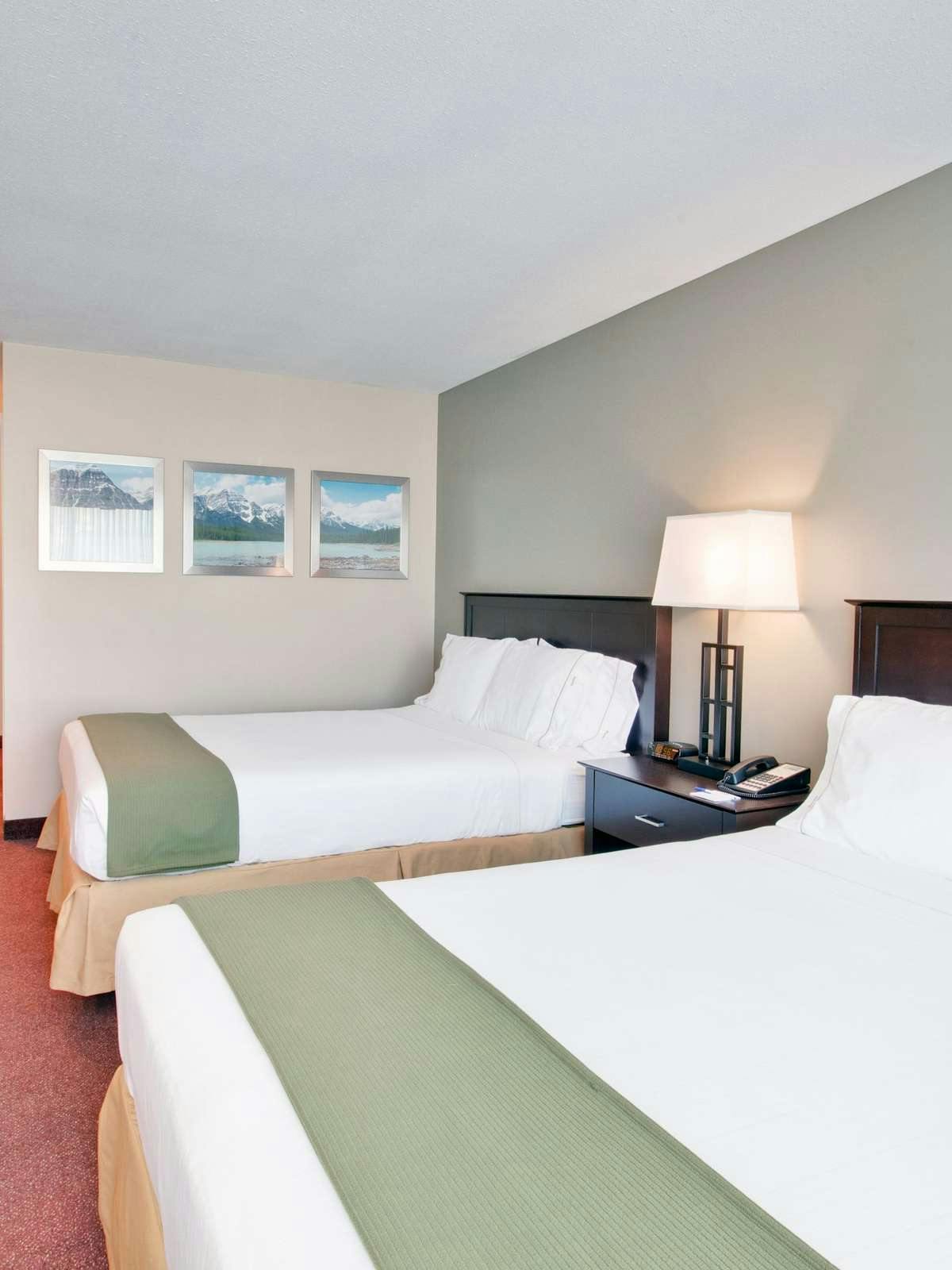 Hotel Holiday Inn Express Kamloops photo 1