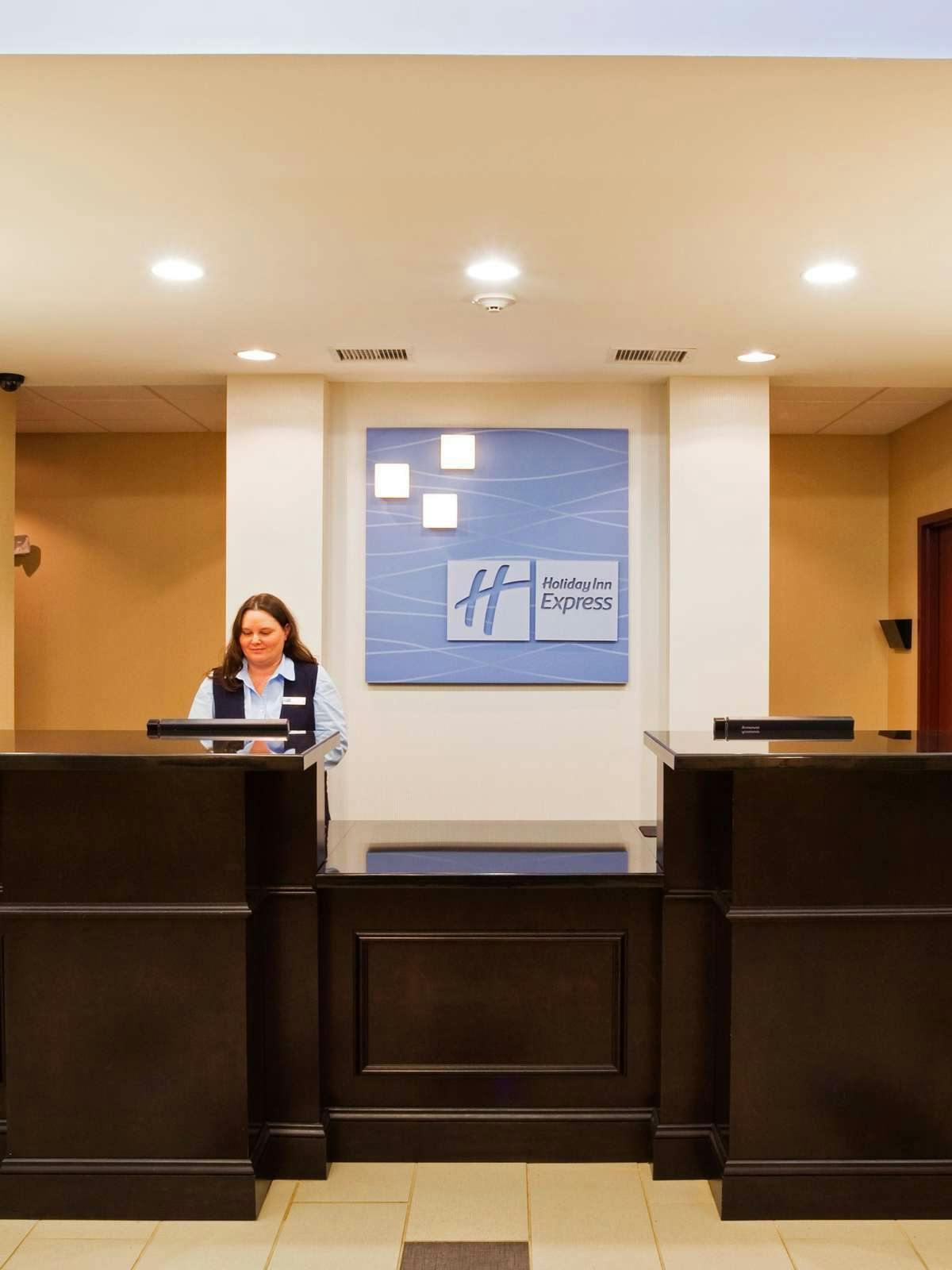 Hotel Holiday Inn Express Johnson City photo 4