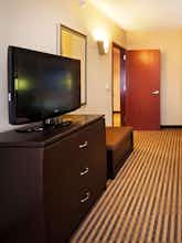 Hotel Holiday Inn Express Johnson City photo 2
