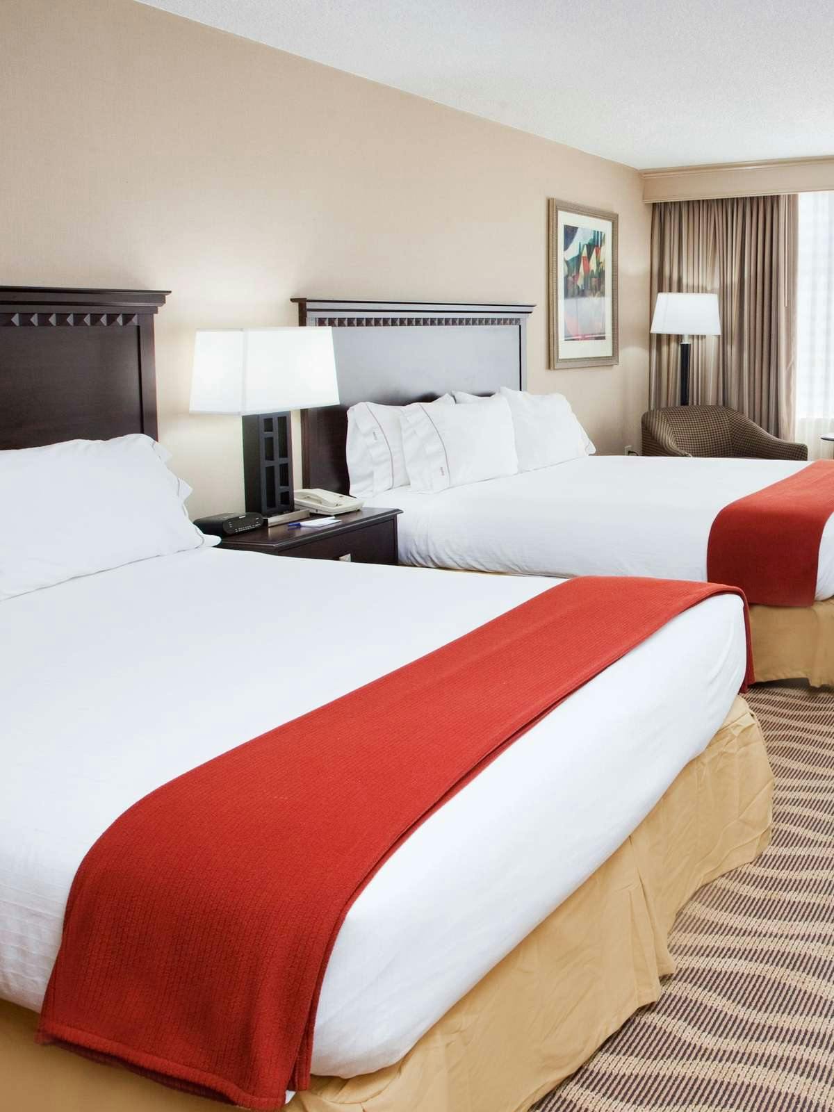 Hotel Holiday Inn Express Kennesaw photo 1