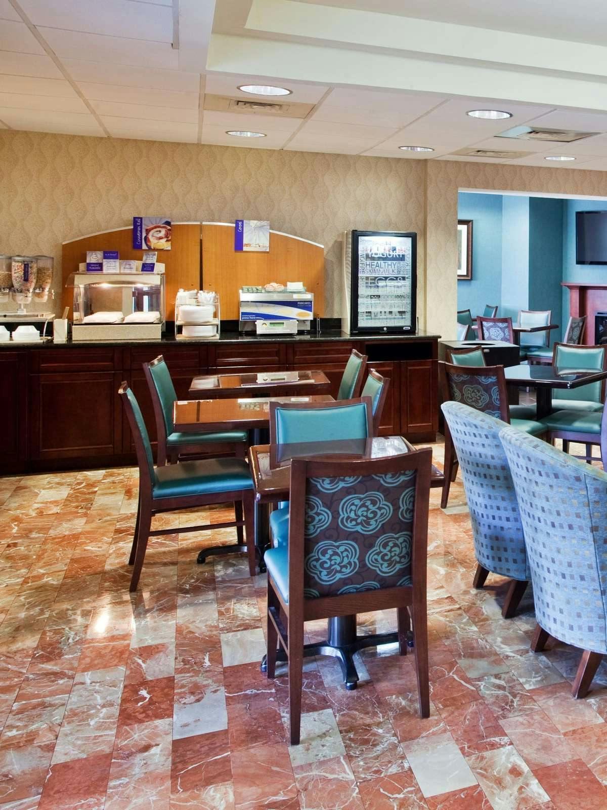 Hotel Holiday Inn Express Kennesaw photo 5