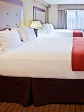 Hotel Holiday Inn Express Lake Oswego photo 1