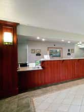 Hotel Holiday Inn Express Lancaster photo 4