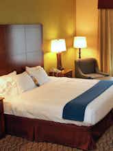 Hotel Holiday Inn Express Lapeer photo 1