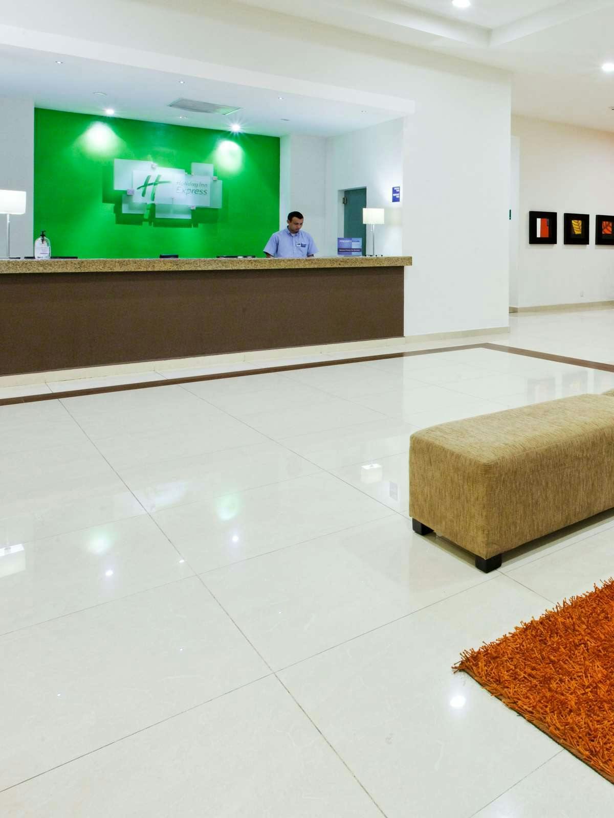 Hotel Holiday Inn Express Manzanillo photo 2