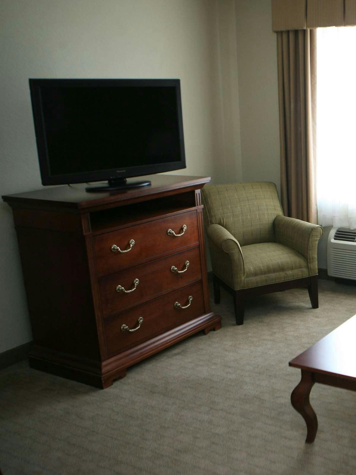 Hotel Holiday Inn Hotel & Suites Lake City photo 2
