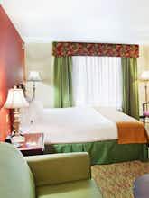 Hotel Holiday Inn Express Marietta photo 1