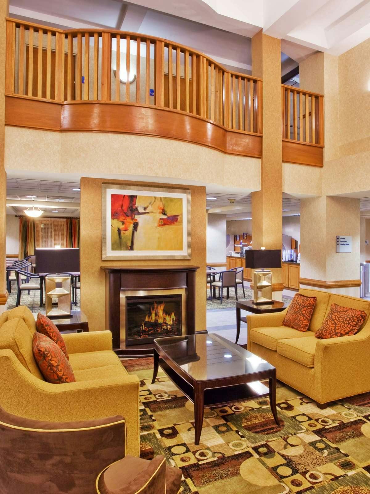 Hotel Holiday Inn Express Marietta photo 3