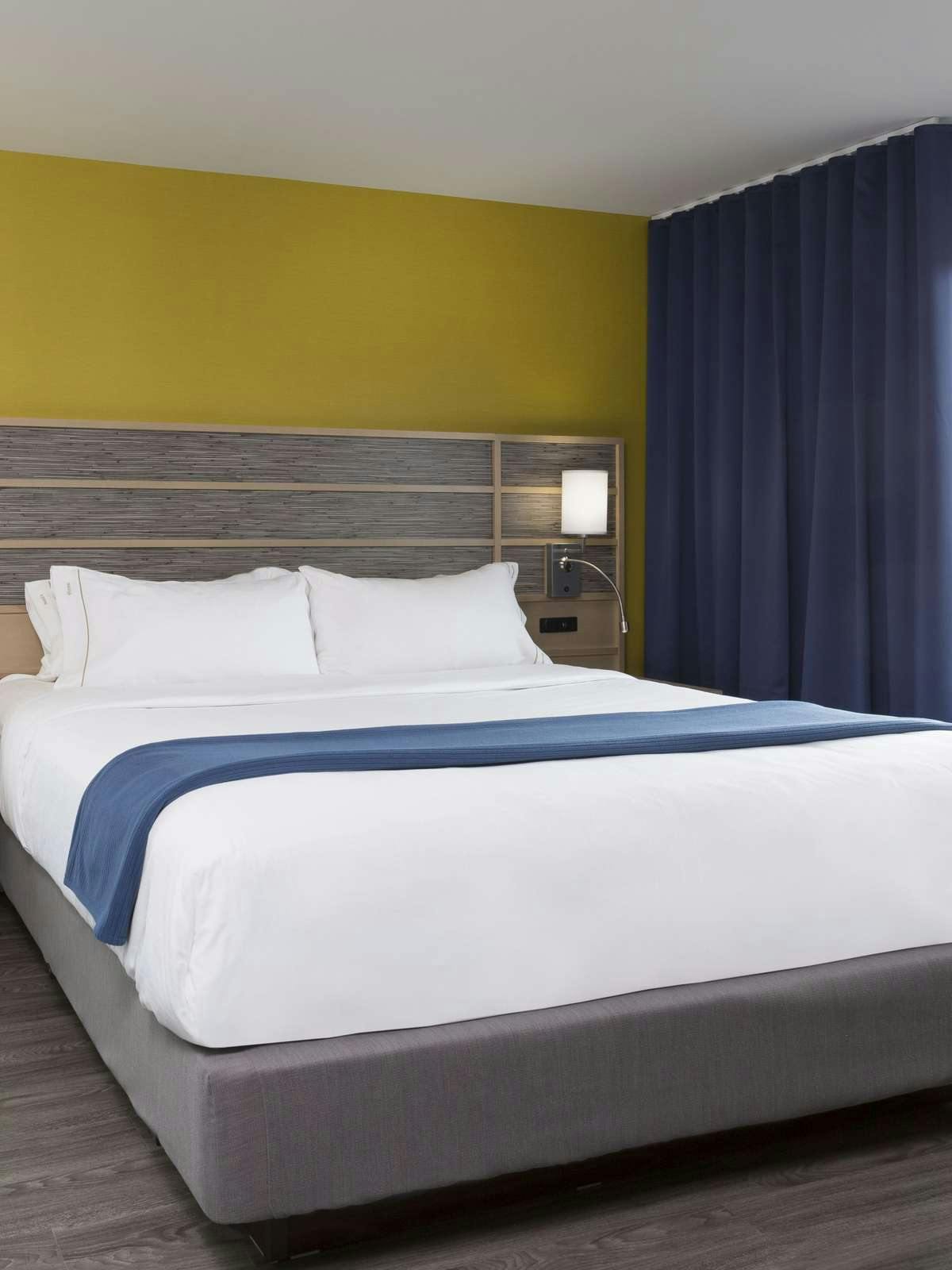 Last Minute Hotel Deals In Quebec City Hoteltonight