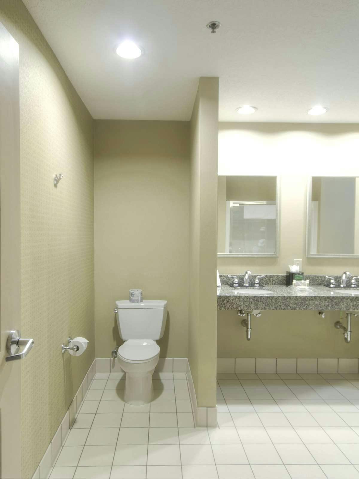 Hotel Holiday Inn Hotel & Suites Lake Elmo photo 2