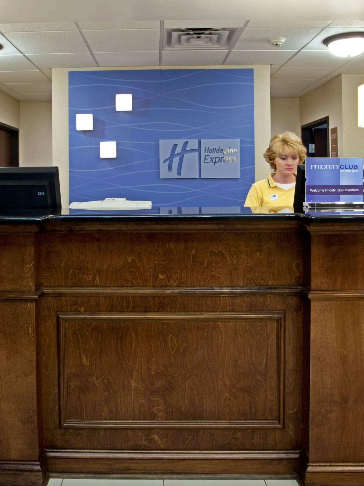 Hotel Holiday Inn Express Princeton/I 77 photo 5