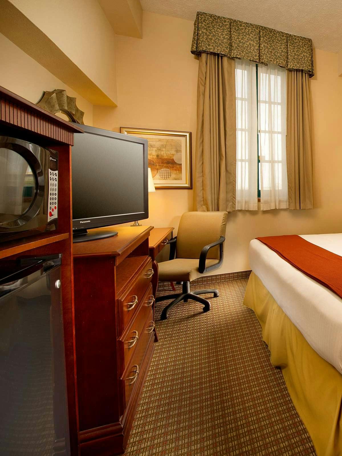 Hotel Holiday Inn Express San Antonio North photo 3