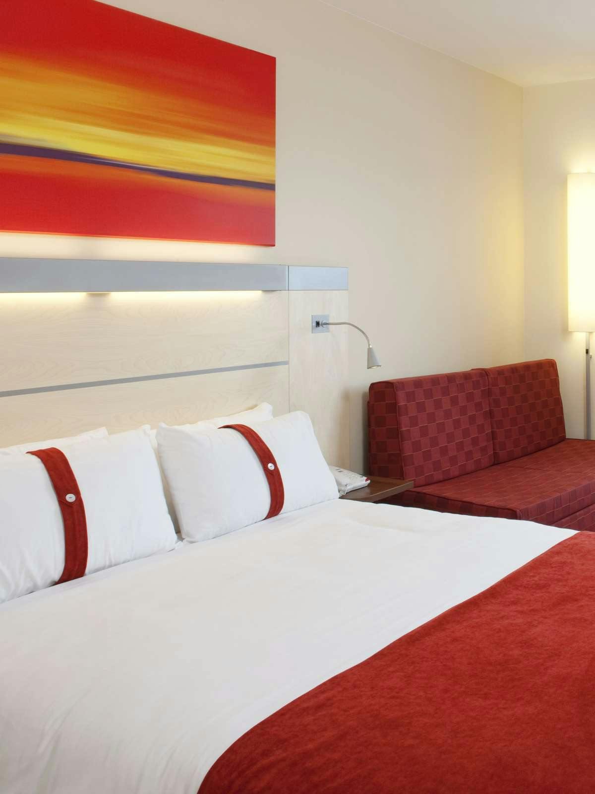 Hotel Holiday Inn Express Ramsgate Minster photo 1