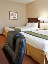 Hotel Holiday Inn Express Tiffin photo 1