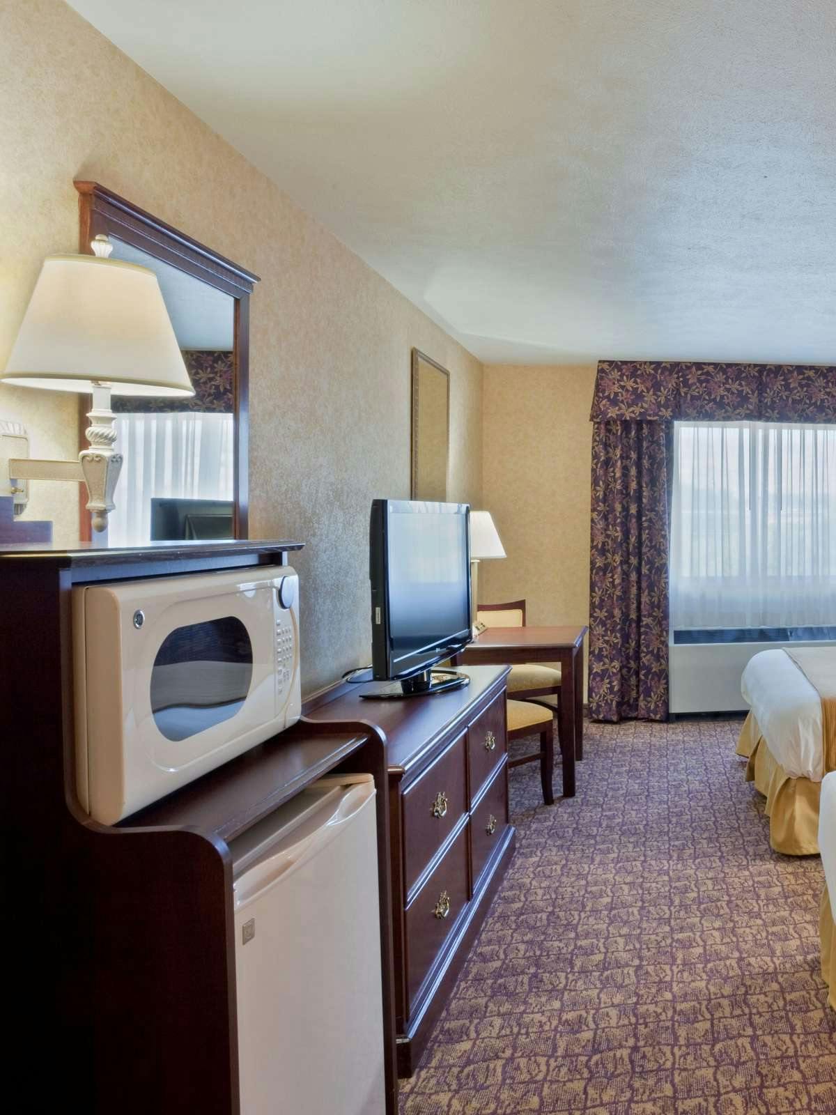 Hotel Holiday Inn Express Wenatchee photo 2