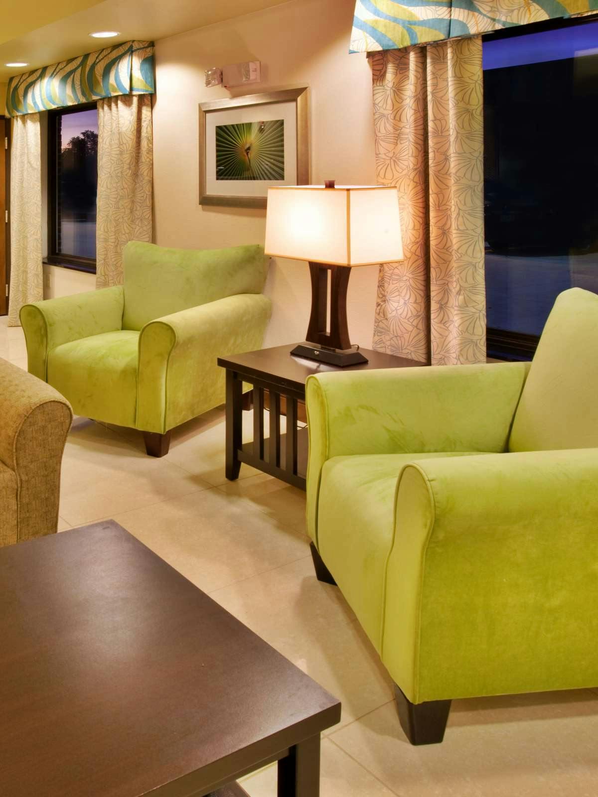 Hotel Holiday Inn Express Waterloo photo 4