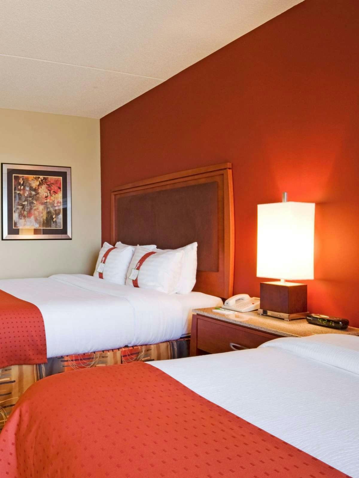 Hotel Holiday Inn Hotel & Suites Maple Grove NW photo 1