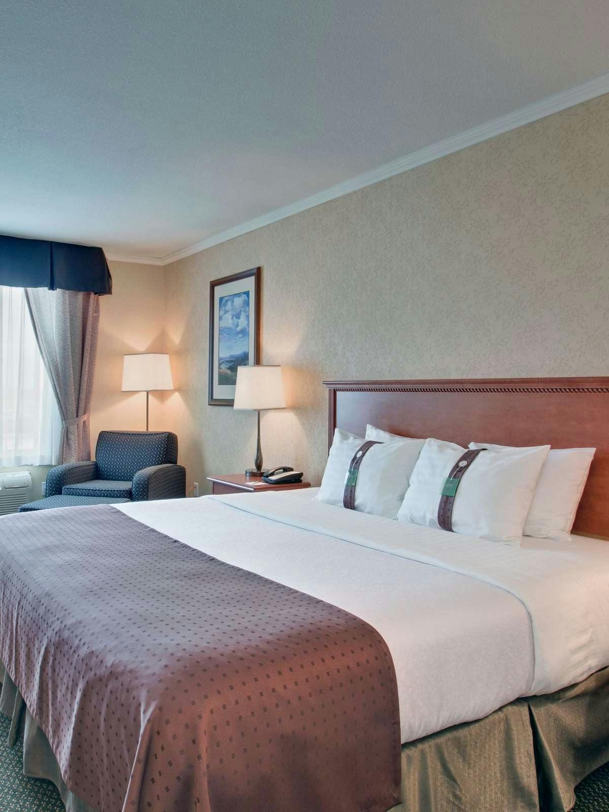 Hotel Holiday Inn Hotel & Suites Grande Prairie Conference Center photo 2