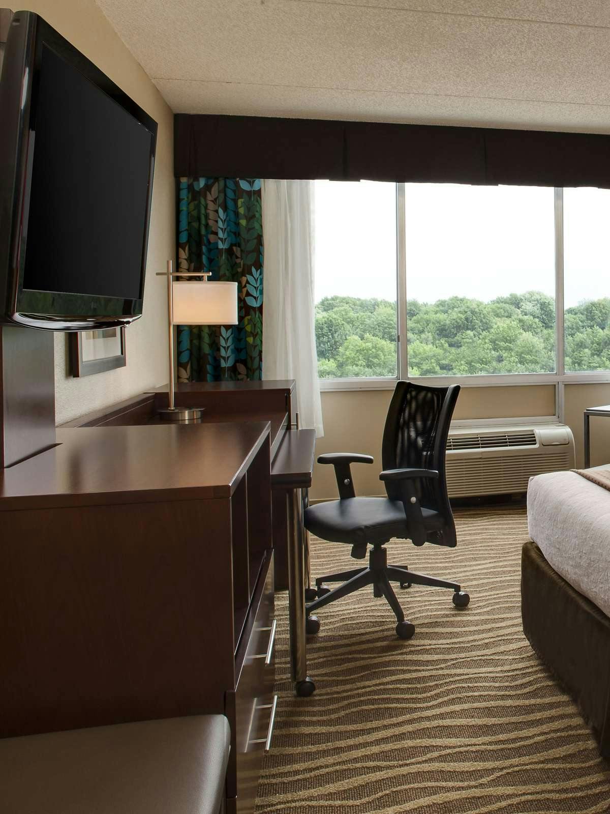 Hotel Holiday Inn Hotel & Suites Overland Park West photo 2