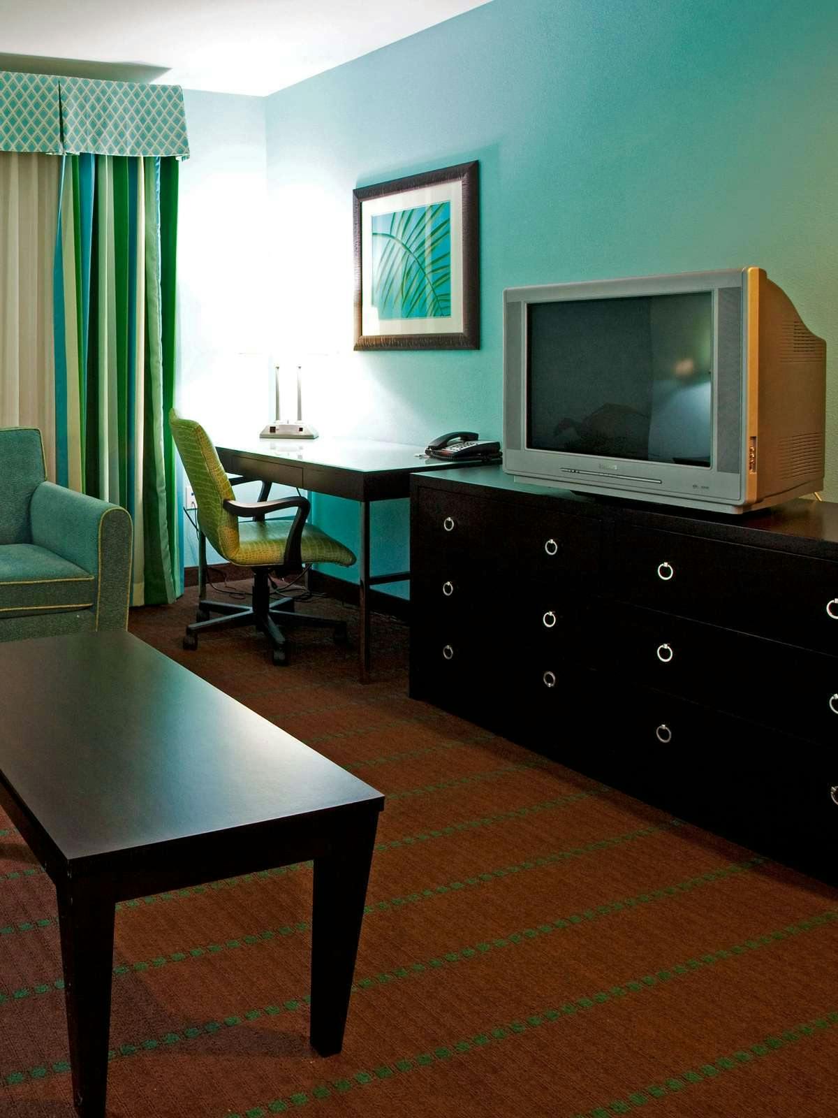 Hotel Holiday Inn & Suites Ocala Conference Center, an IHG Hotel photo 2