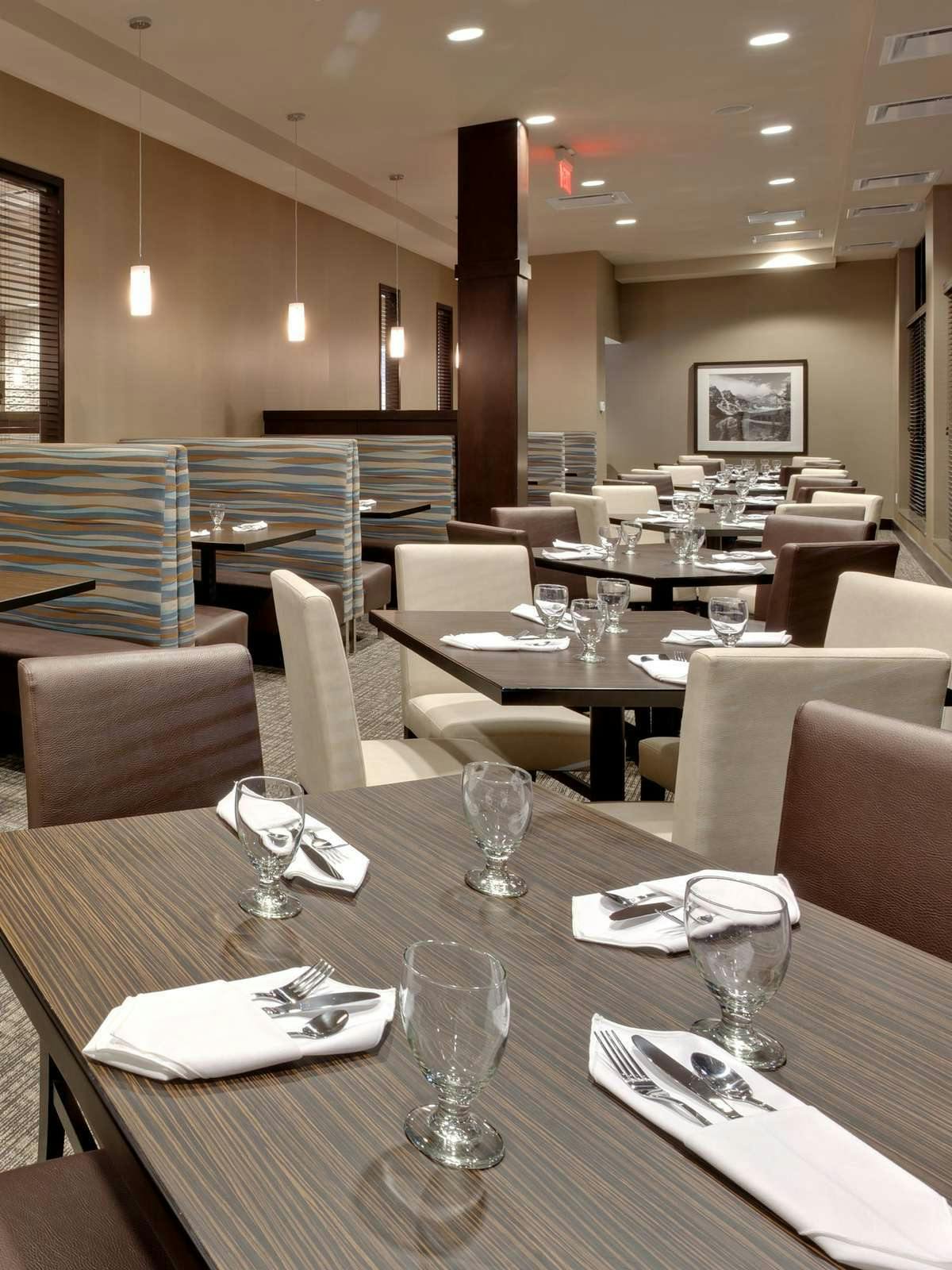 Hotel Holiday Inn Hotel & Suites Red Deer South photo 5