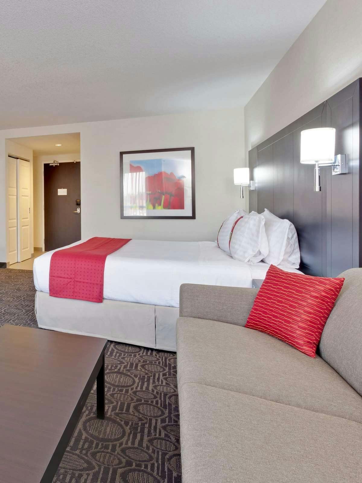 Hotel Holiday Inn Hotel & Suites Red Deer South photo 1