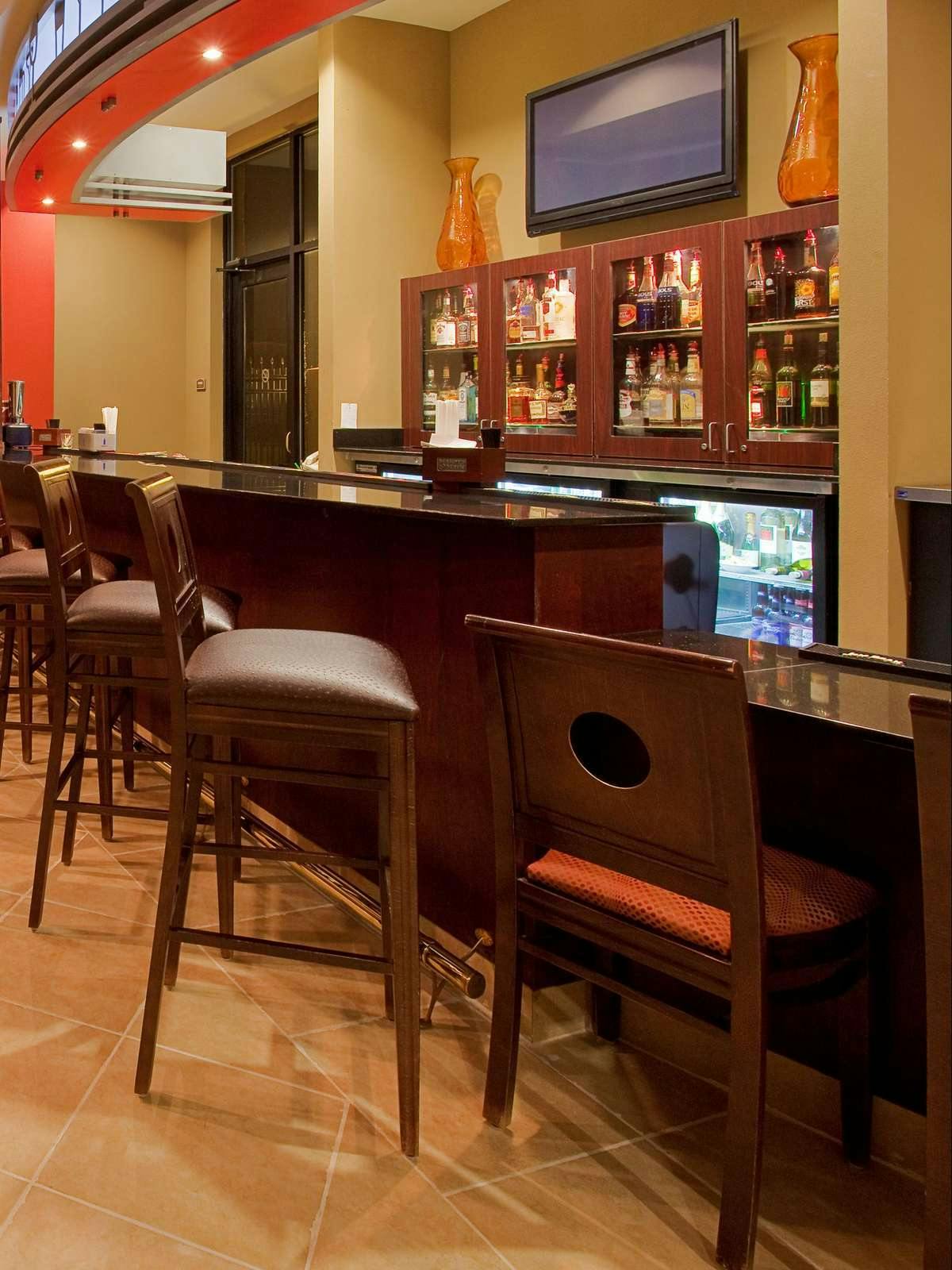 Hotel Holiday Inn Pensacola photo 5