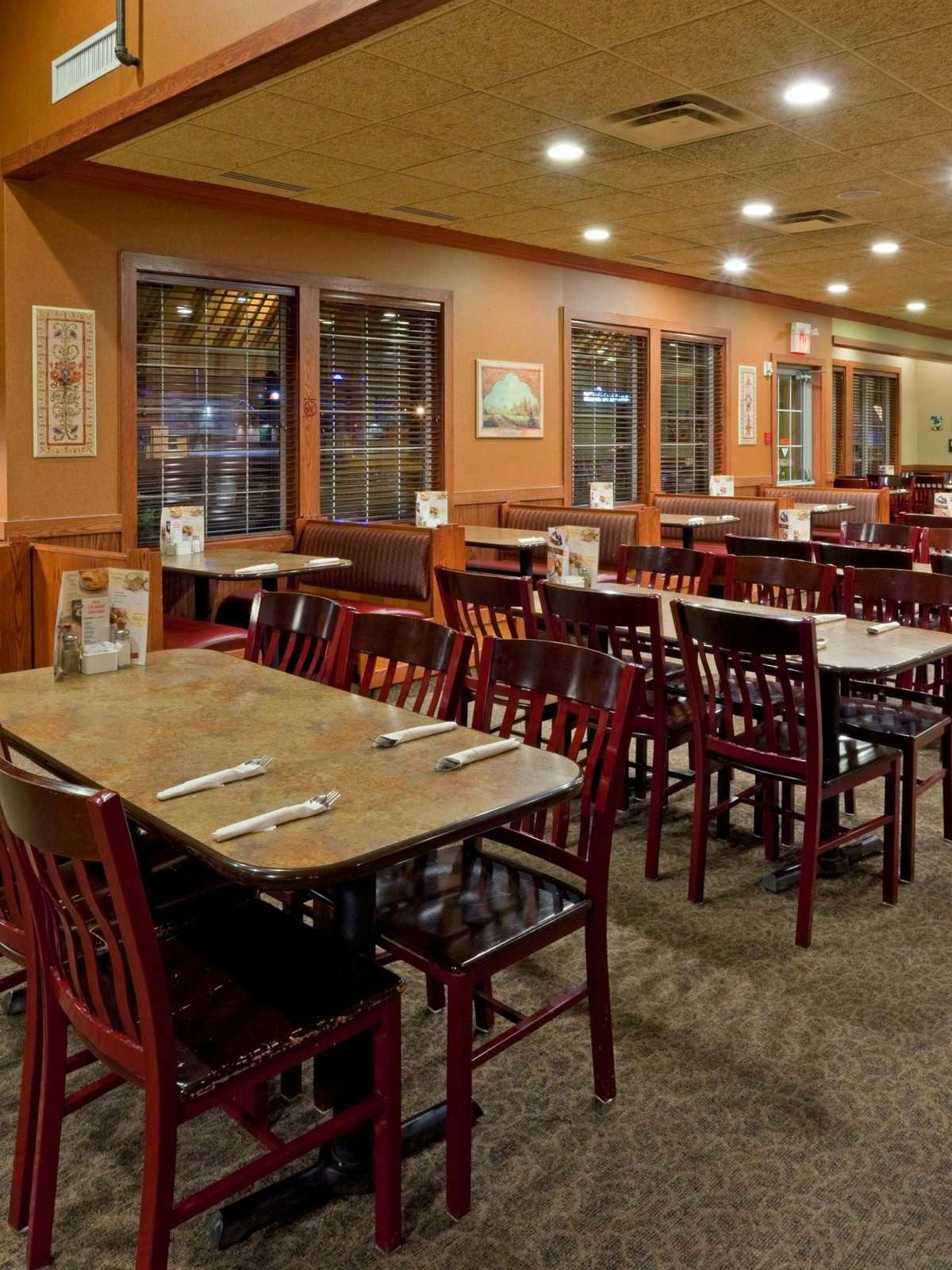 Hotel Holiday Inn Hotel & Suites Regina photo 4