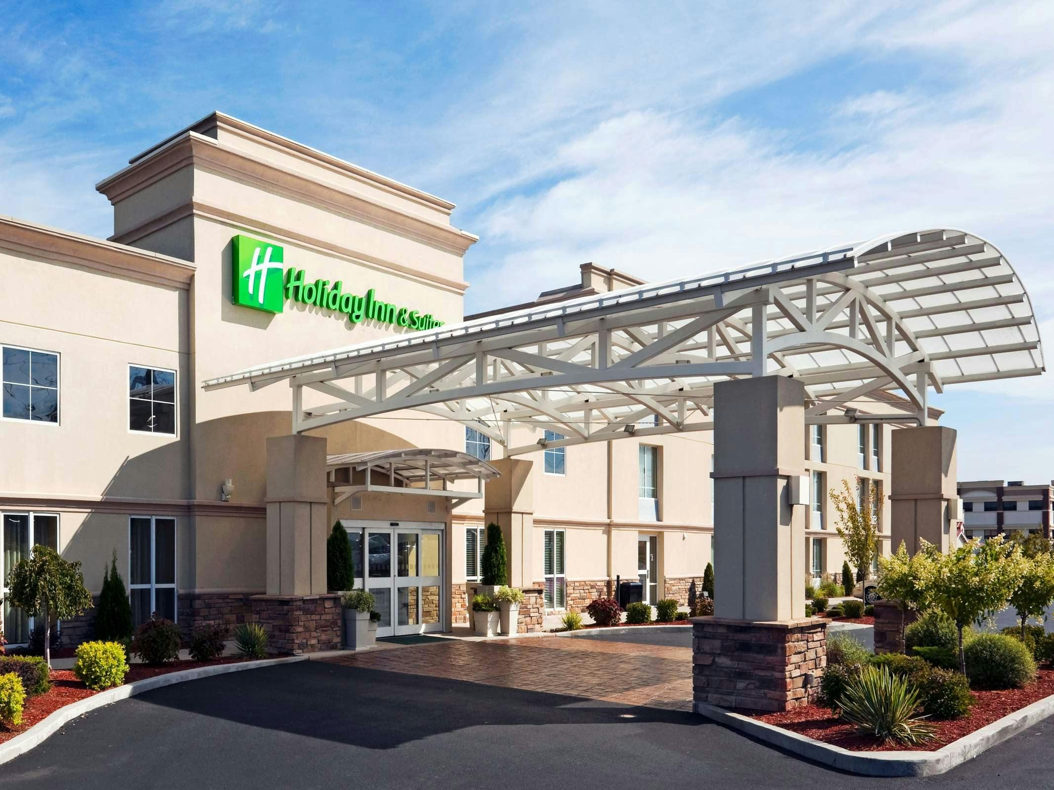 Holiday Inn Hotel & Suites Rochester Marketplace