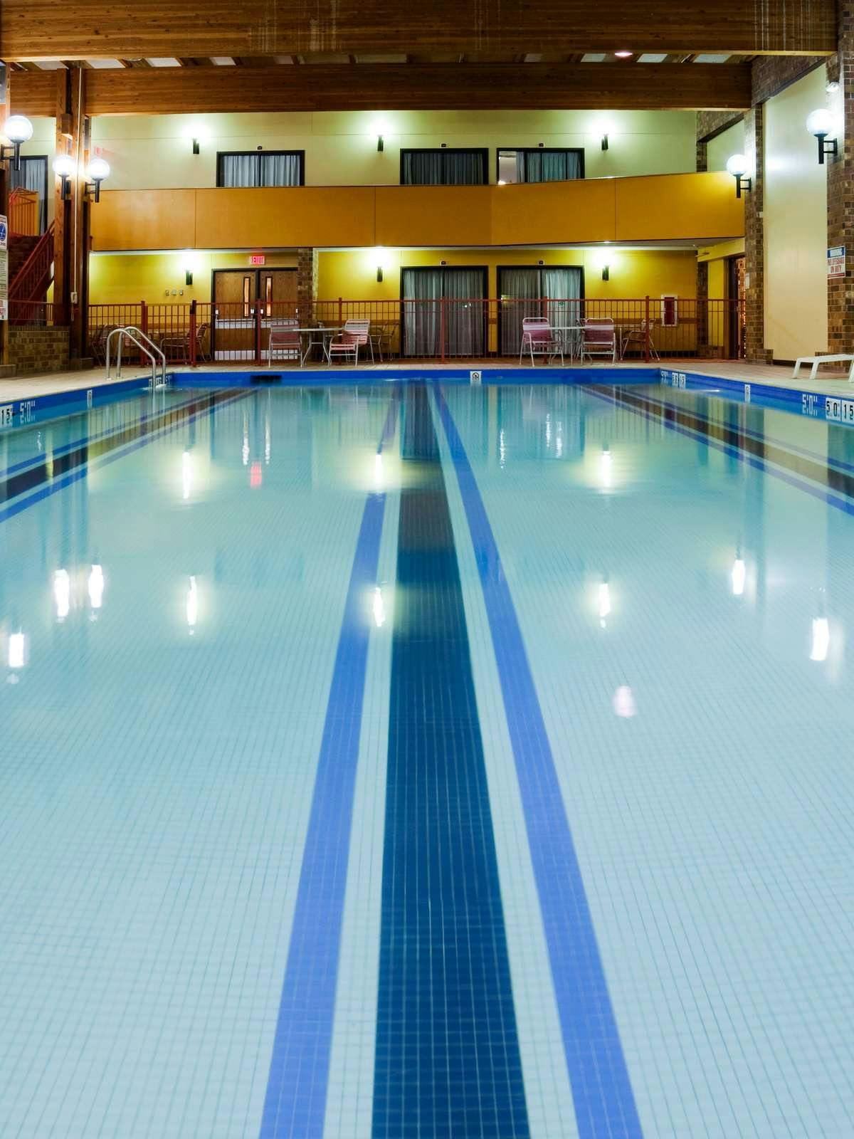 Hotel Holiday Inn Hotel & Suites St. Cloud photo 5