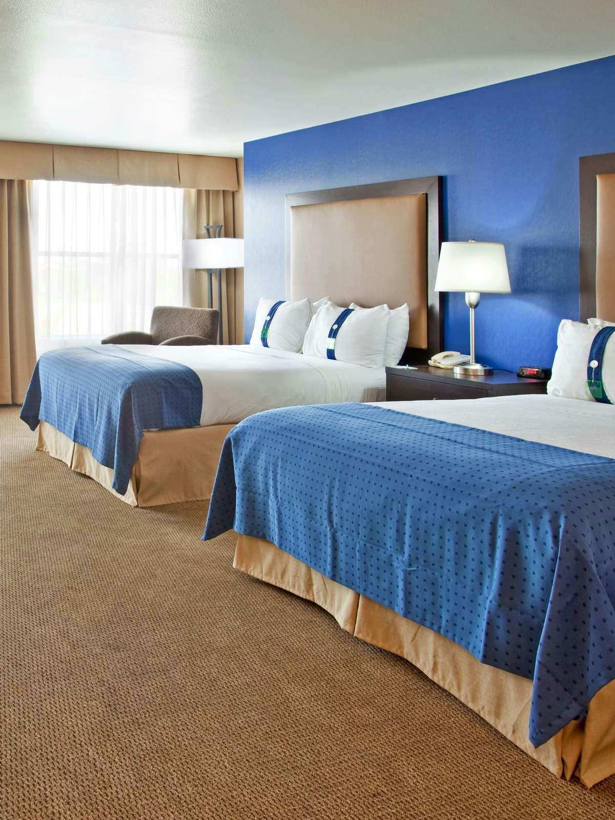 Hotel Holiday Inn Hotel & Suites PHX photo 2